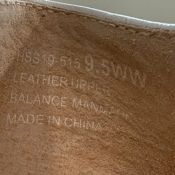 David Tate Proud White Leather Nubuck Slip On Pumps Block Heels Shoes 9.5WW - Picture 8 of 8